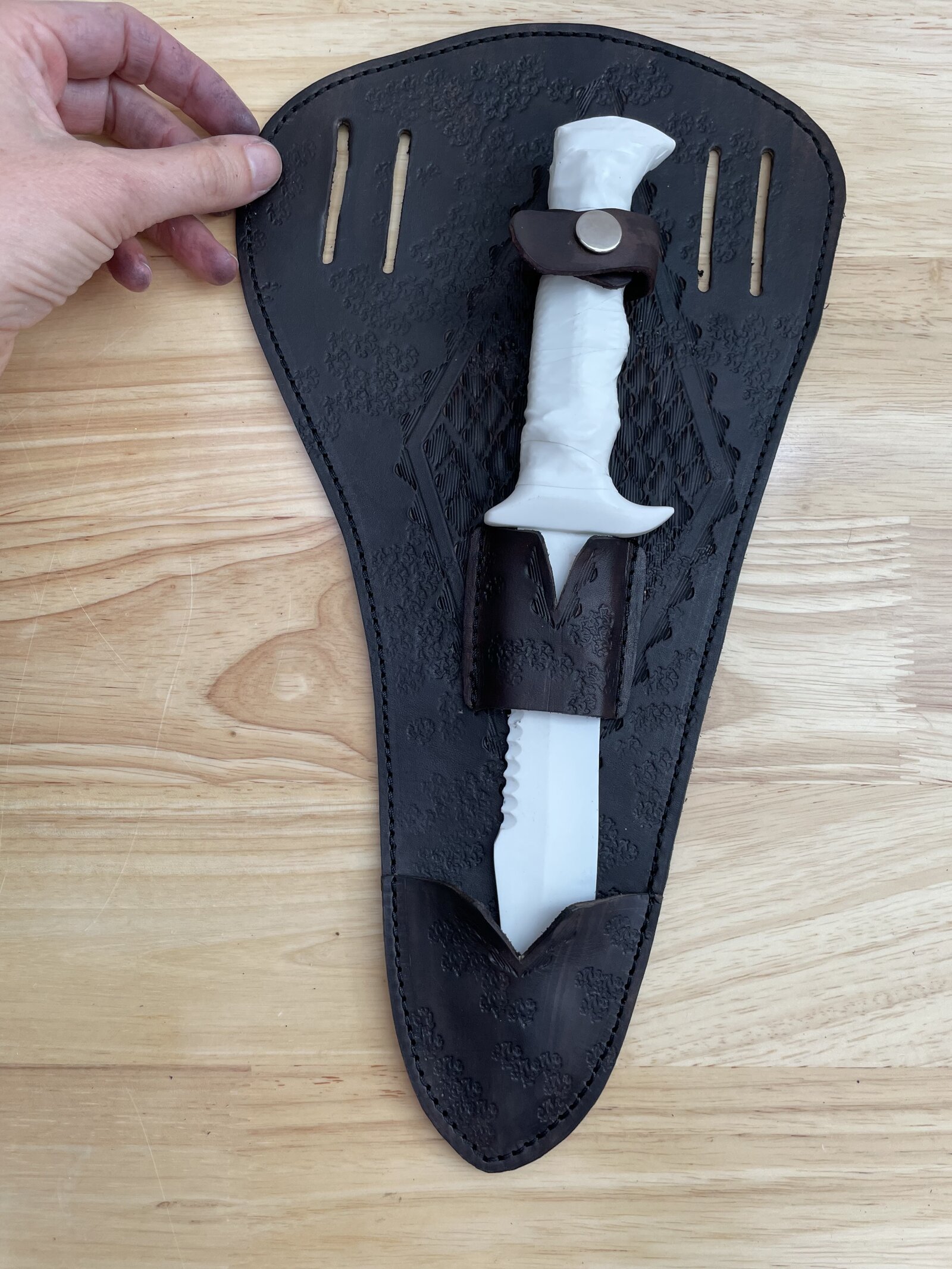 Stamped and dyed leather knife thigh harness with prop knife for Mortal Kombat 2